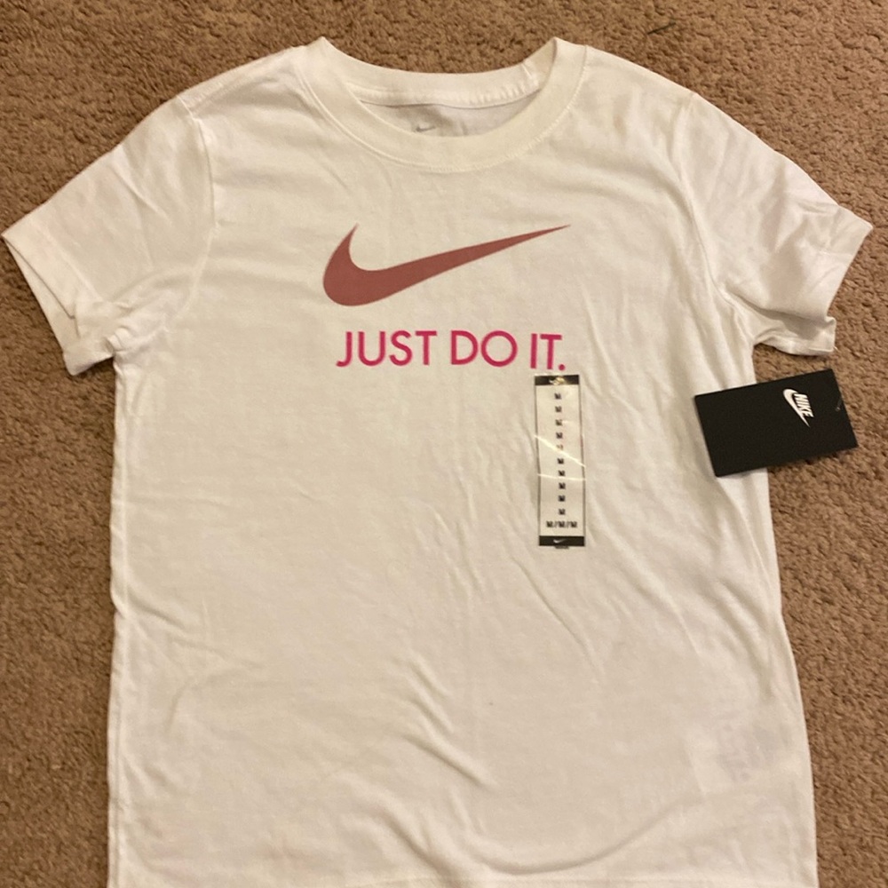 Nike T white w Pink and Mauve swoosh